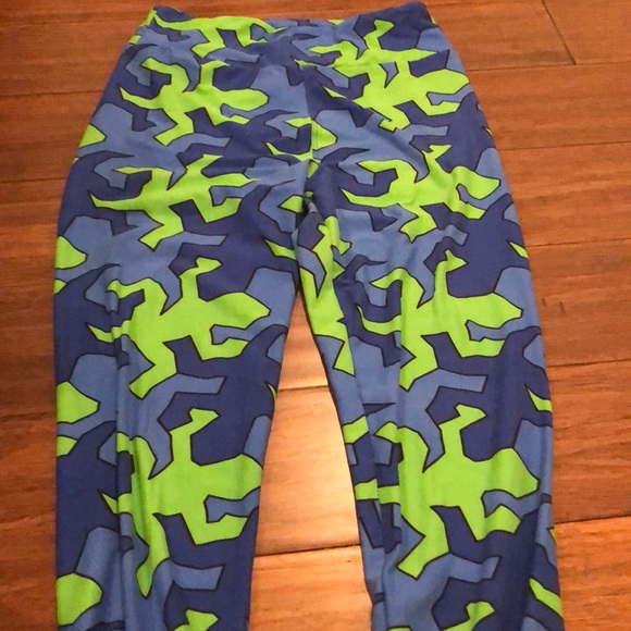 Lizard Leggings - Picture 1 of 1